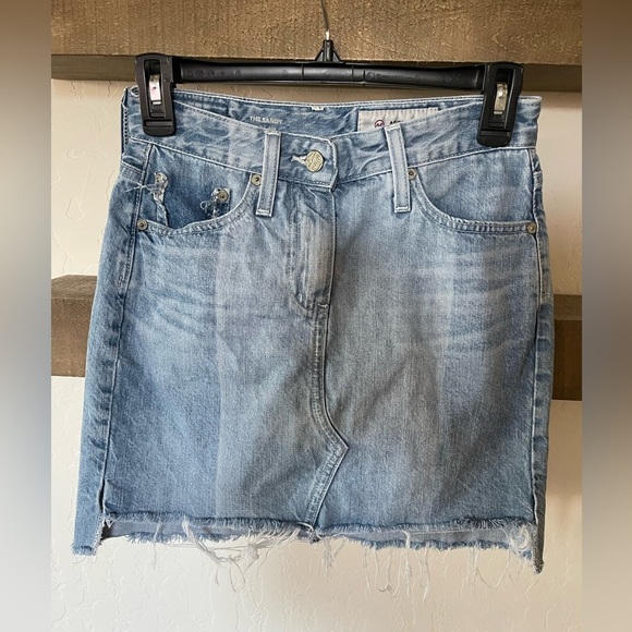 AG Adriano Goldschmied The Sandy Two Toned Denim Mini Skirt, Size 24••• - Picture 8 of 13